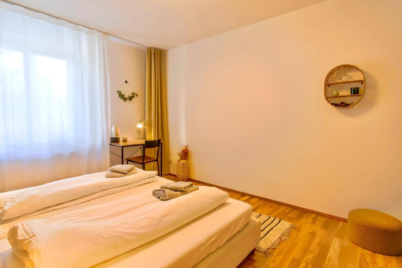 4-Room Luxury Apartment - Close To Central Station, Free Parking, Kitchen Leipzig Exterior foto