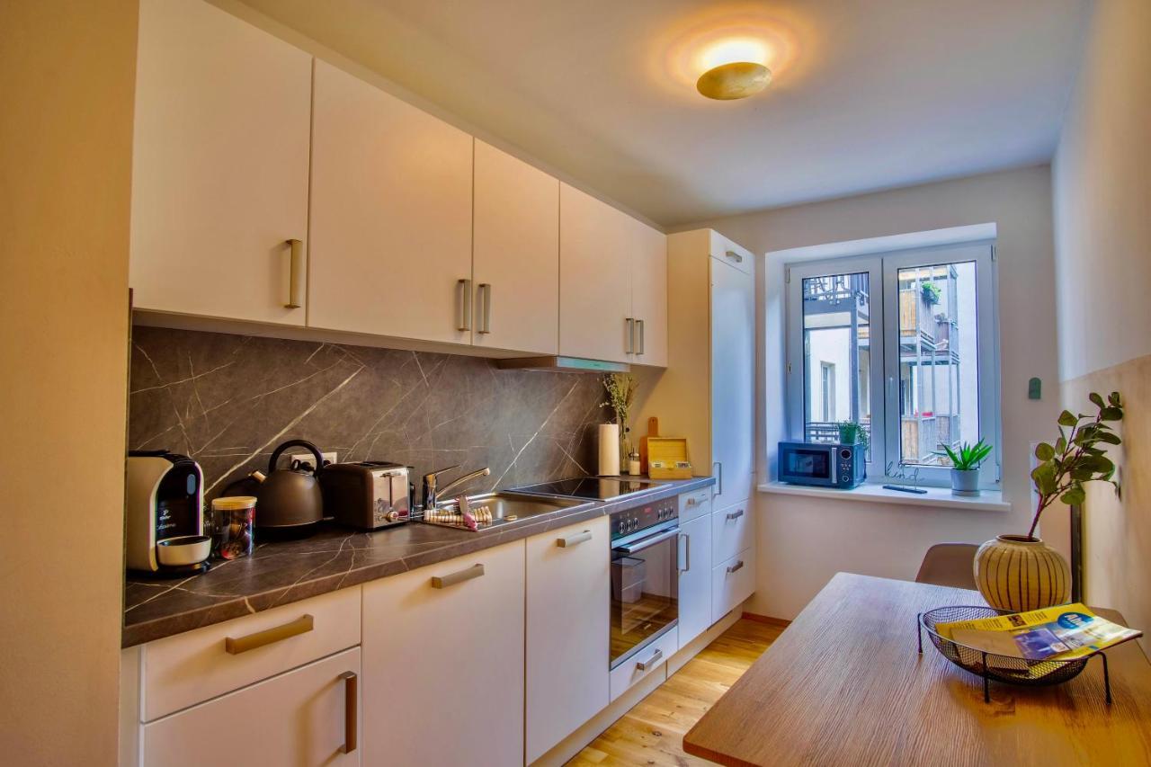 4-Room Luxury Apartment - Close To Central Station, Free Parking, Kitchen Leipzig Exterior foto