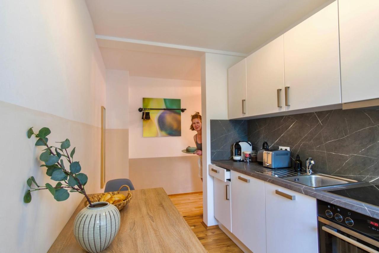 4-Room Luxury Apartment - Close To Central Station, Free Parking, Kitchen Leipzig Exterior foto